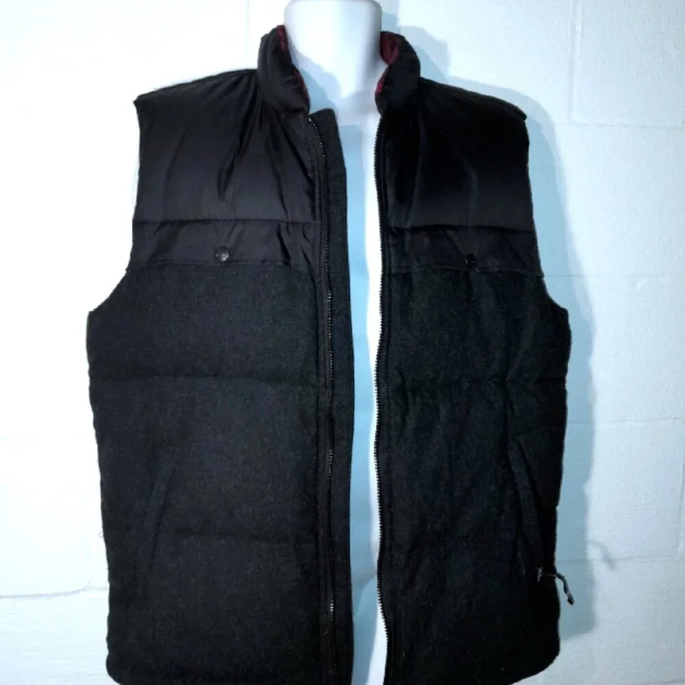 Woolrich Mens Size Large Wool Outdoor Puffer Vest Jacket Black Red Plaid Winter - Picture 2 of 9